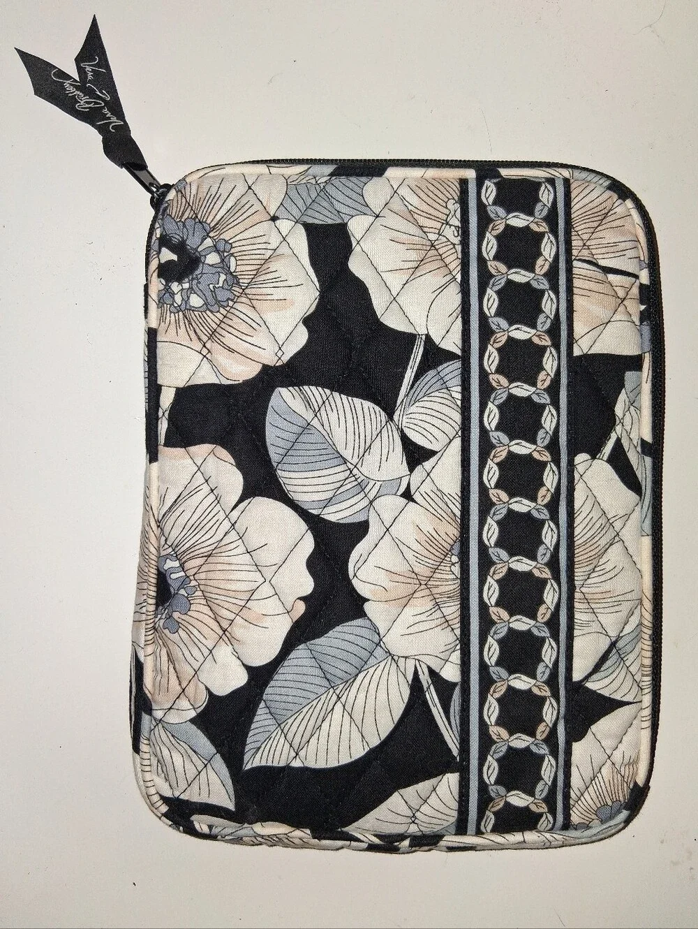 Vera Bradley 8x10 ereader sleeve in Camilla from the Spring 2012 Collection
